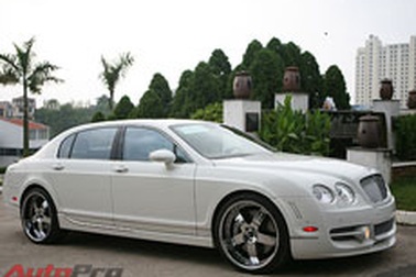 Lướt phố cùng Bentley Continental FS Mansory 