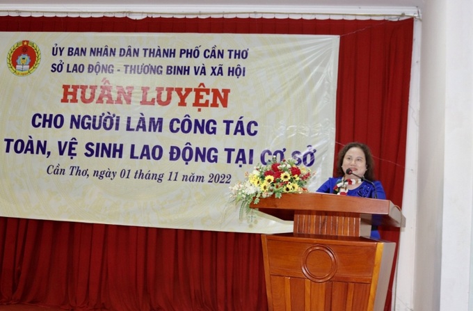 Bà Trần Thị Xuân Mai, GĐ Sở LĐ-TB&XH TP.Cần Thơ phát biểu chỉ đạo.