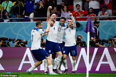 HLV Southgate: "Đội tuyển Anh sẽ không xách vali về nước sớm"