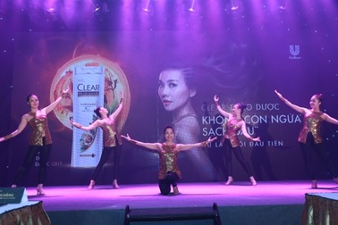 Truyền cảm hứng chăm sóc tóc mùa lạnh cho bạn gái