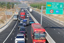 Nút giao cao tốc Phan Thiết - Dầu Giây bị cúp điện do chủ đầu tư nợ tiền