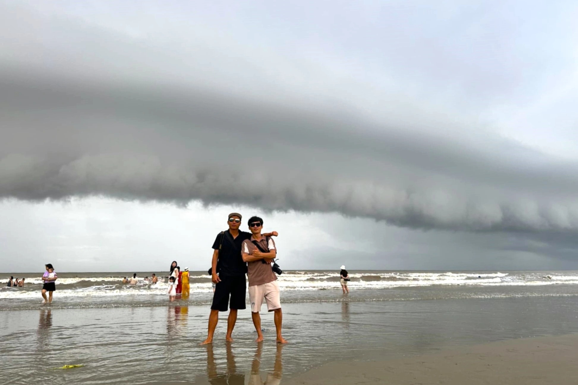 Tsunami clouds may 25 2025