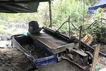 Triệt phá điểm “vàng tặc”, thu giữ hơn nửa tạ thuốc nổ