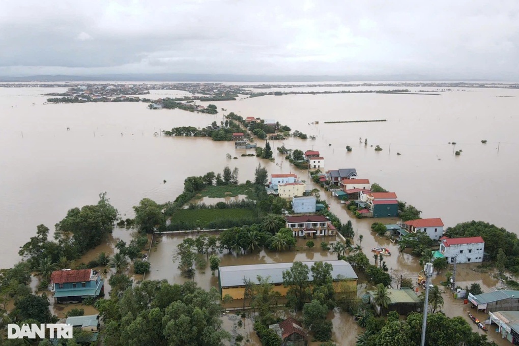 Báo Dân trí hỗ trợ nóng gia đình thanh niên tử nạn khi giúp dân chạy lũ - 3 Báo Dân trí hỗ trợ nóng gia đình thanh niên tử nạn khi giúp dân chạy lũ - 3