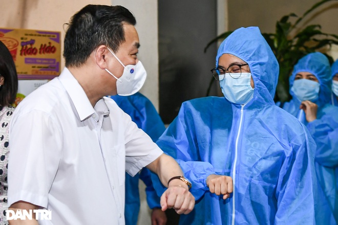Đội đặc nhiệm tinh nhuệ của Hà Nội lên đường hỗ trợ Bắc Giang dập dịch - 7 Đội đặc nhiệm tinh nhuệ của Hà Nội lên đường hỗ trợ Bắc Giang dập dịch - 7