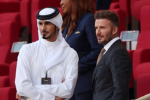 Bức ảnh gây sốt của David Beckham và hoàng thân Qatar