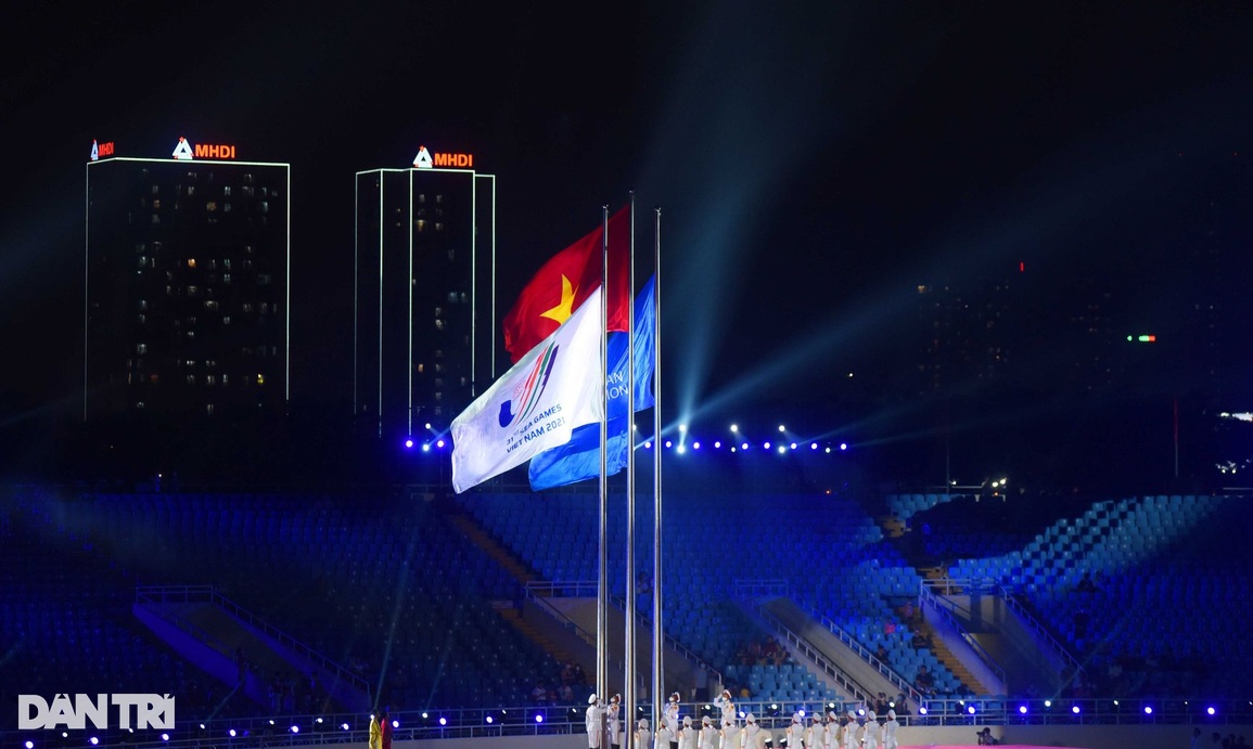Thay đổi bất ngờ người cầm cờ đoàn Việt Nam ở lễ khai mạc SEA Games - 1 Thay đổi bất ngờ người cầm cờ đoàn Việt Nam ở lễ khai mạc SEA Games - 1
