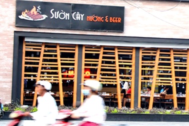 Treo biển “Sườn cây”, một công ty bị kiện, buộc bồi thường 1 tỷ đồng