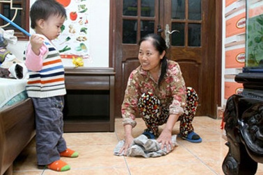 Hà Nội: Lương giúp việc tối thiểu 2,7 triệu đồng/tháng