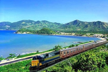 Báo Nhật viết về chuyến tàu Thống Nhất Bắc - Nam