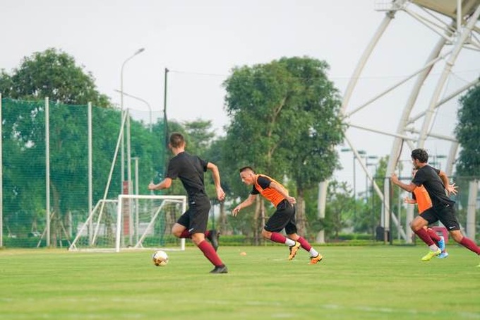 Giám đốc Học viện bóng đá FK Sarajevo bất ngờ vì cơ sở hiện đại của PVF - Ảnh 10. Giám đốc Học viện bóng đá FK Sarajevo bất ngờ vì cơ sở hiện đại của PVF - Ảnh 10.