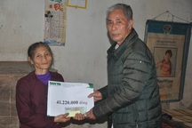 Bộ trưởng Đào Ngọc Dung chỉ đạo, người con trai tâm thần được "giải thoát" khỏi cũi sắt