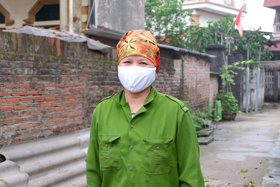 Người dân Hạ Lôi “vững tâm” trước giờ cách ly toàn bộ thôn - 9 Người dân Hạ Lôi “vững tâm” trước giờ cách ly toàn bộ thôn - 9
