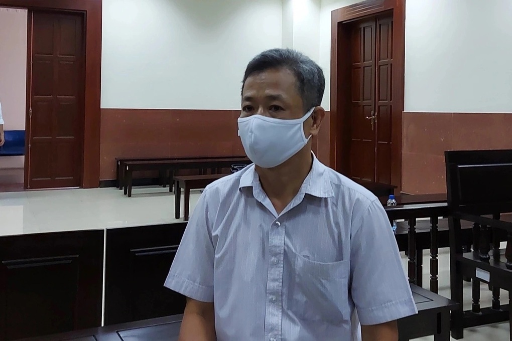 Tạm đình chỉ điều tra vụ án liên quan cựu Bí thư thị xã Bến Cát - 1 Tạm đình chỉ điều tra vụ án liên quan cựu Bí thư thị xã Bến Cát - 1