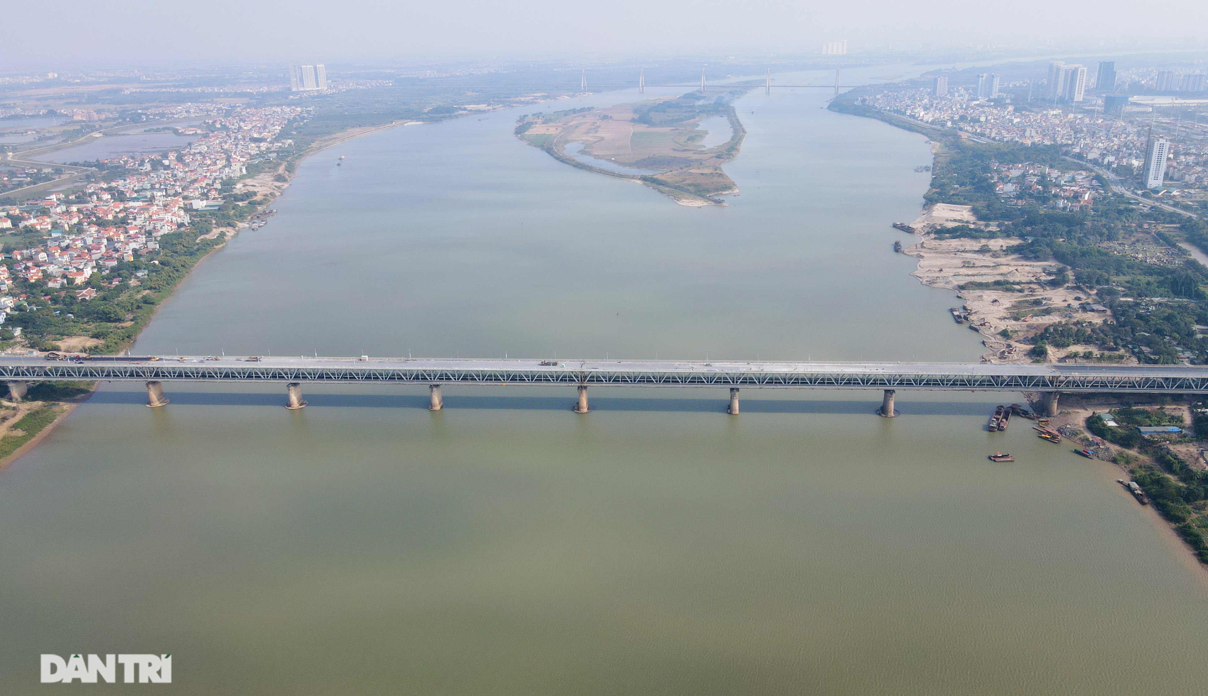 Những hình ảnh mới nhất của đại công trường sửa chữa mặt cầu Thăng Long - 1 Những hình ảnh mới nhất của đại công trường sửa chữa mặt cầu Thăng Long - 1