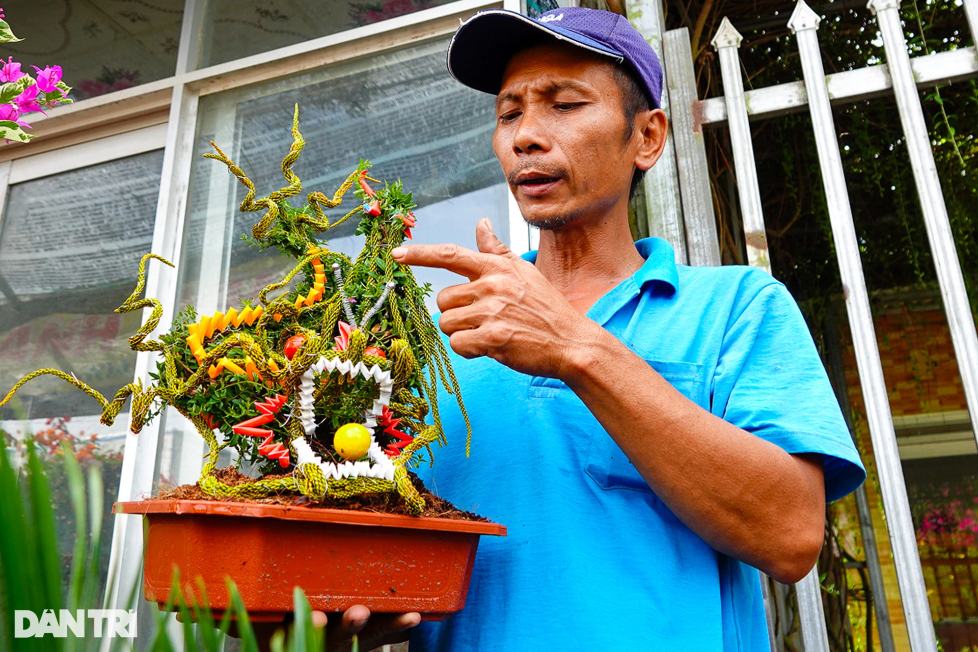 Making dragon mascots from kumquats and ornamental flowers, farmers sell one to make millions - 9