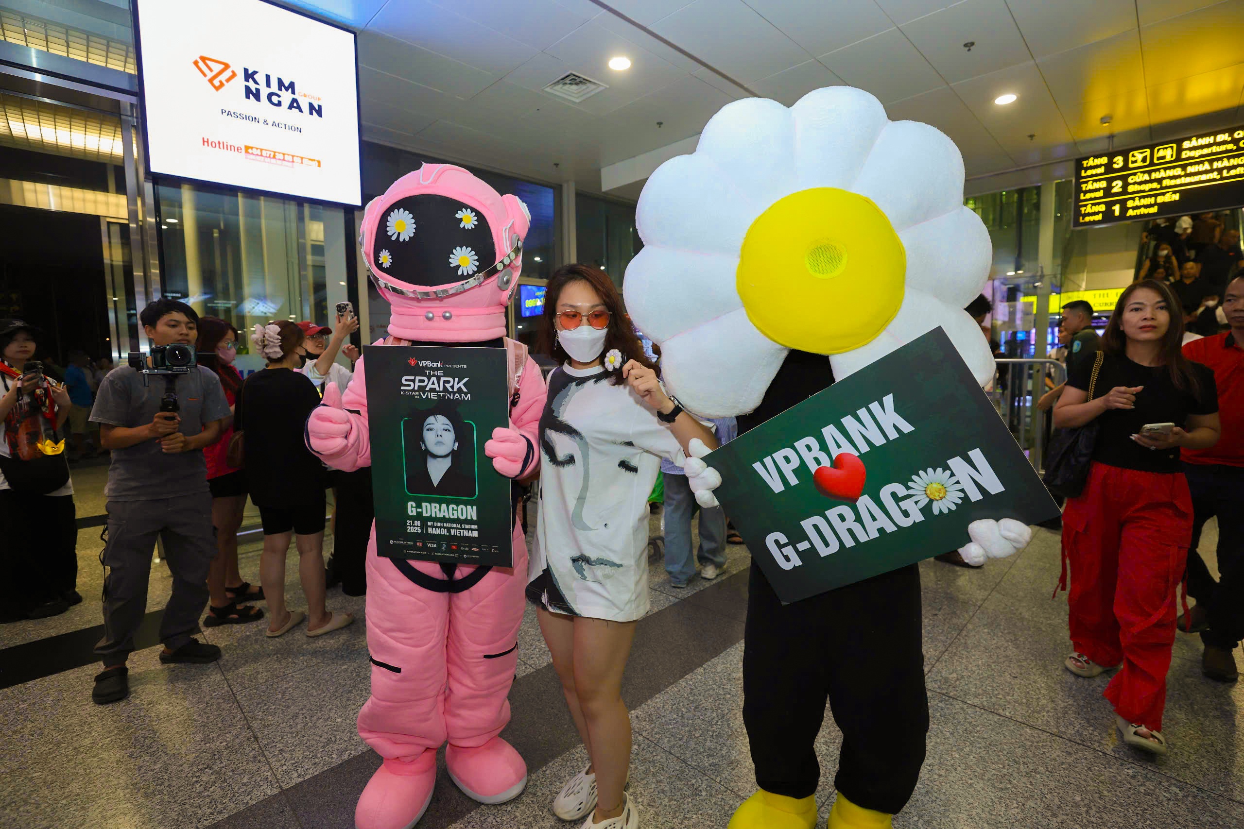 G-Dragon, CL cùng dàn sao K-Star Spark In Vietnam 2025 - Presented By VPBank đã có mặt tại Hà Nội - 1