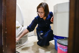 2 người dùng hết 63m3 nước: Nỗi khổ của cư dân chung cư Hòa Bình Green City