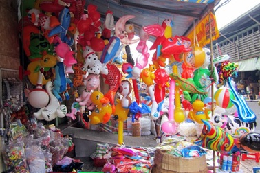 Đồ chơi Trung Quốc độc hại tràn ngập chợ