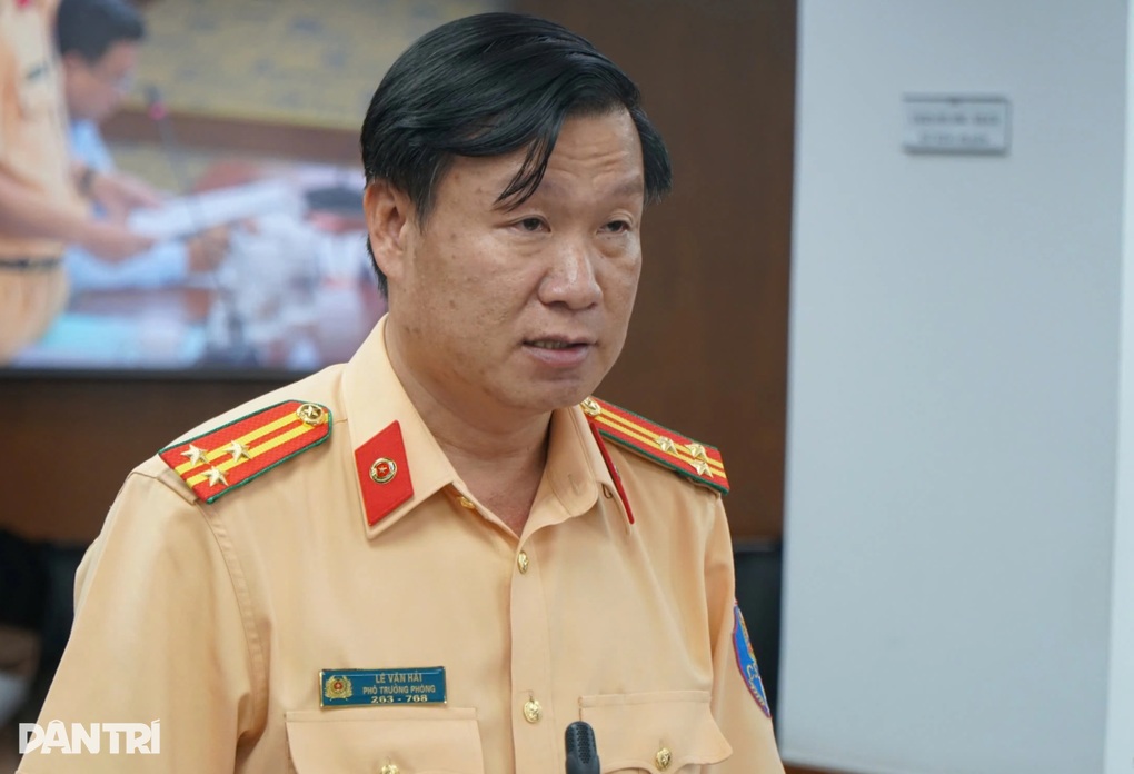 Công an TPHCM nhận được 87 hình ảnh phản ánh vi phạm giao thông - 2 Công an TPHCM nhận được 87 hình ảnh phản ánh vi phạm giao thông - 2