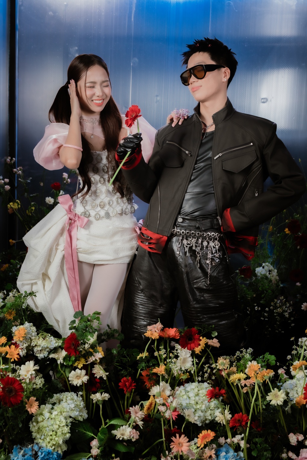 Diễn viên phim Mưa đỏ gây bất ngờ khi hát rap, kết hợp ca sĩ tỷ view - 1