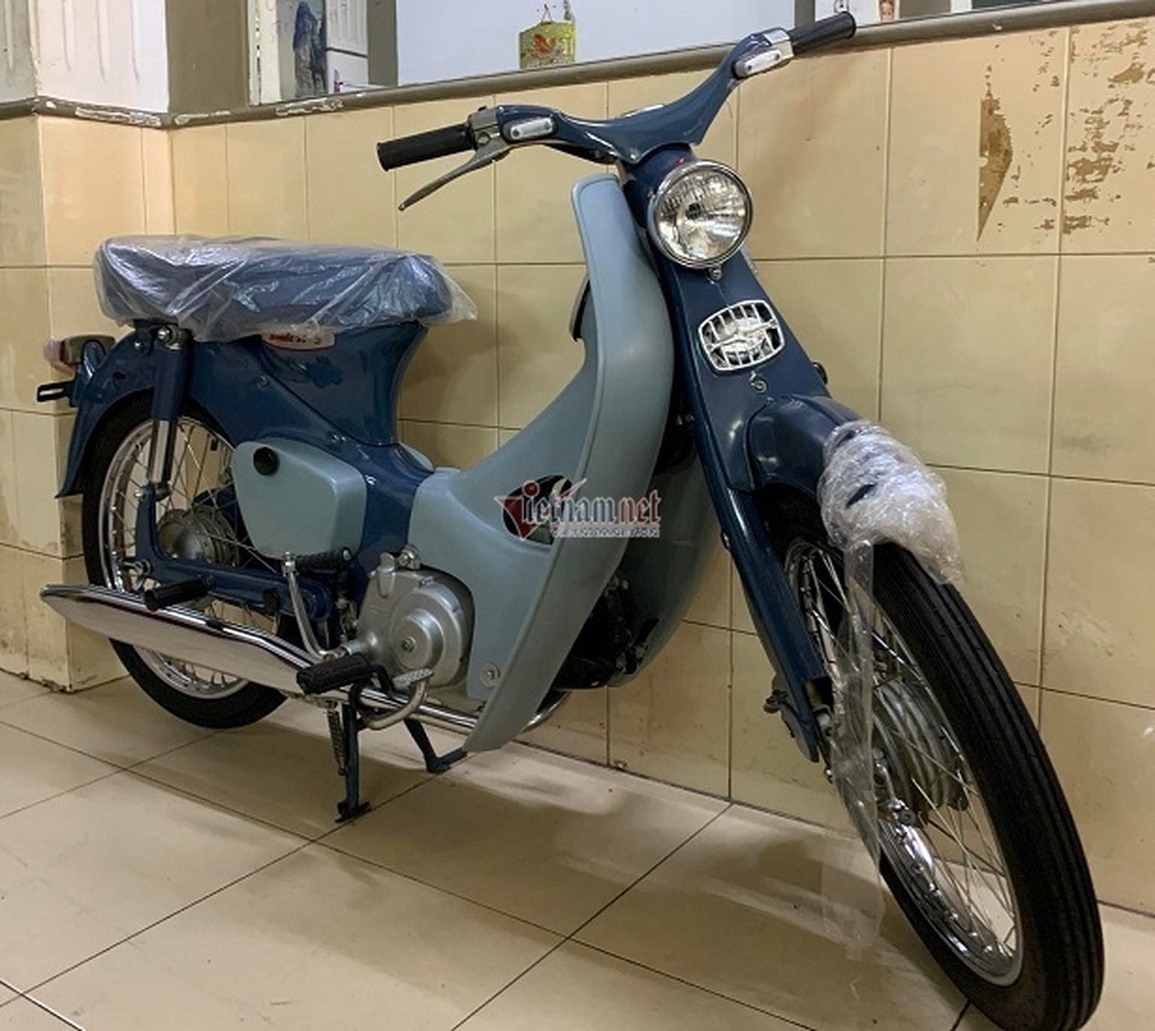 Hàng hiếm Honda Cub C100 đời 1960 chưa đổ xăng giá 600 triệu đồng - 1 Hàng hiếm Honda Cub C100 đời 1960 chưa đổ xăng giá 600 triệu đồng - 1