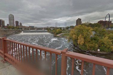 Ngã xuống sông băng, người đàn ông đổ lỗi cho Google Maps