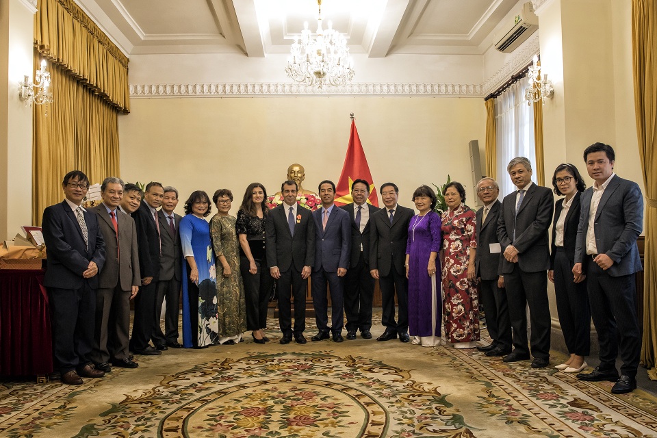 Đại sứ Azerbaijan tại Việt Nam nhận Huân chương Hữu nghị - 3 Đại sứ Azerbaijan tại Việt Nam nhận Huân chương Hữu nghị - 3