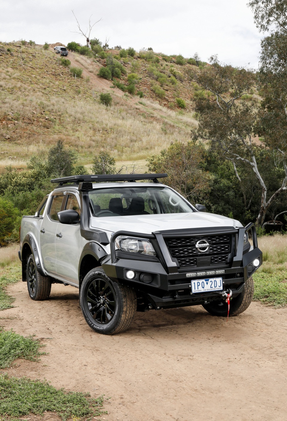 Nissan Navara 2021 xuất kích, sẵn sàng đấu với Ford Ranger - 27 Nissan Navara 2021 xuất kích, sẵn sàng đấu với Ford Ranger - 27