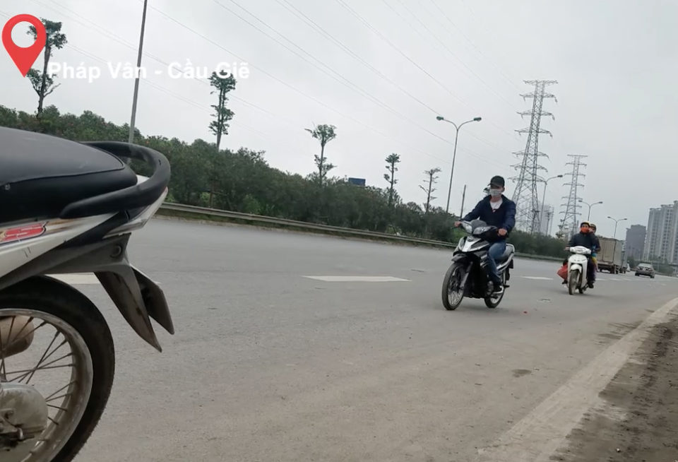 Nhộn nhịp cò dẫn mối người từ Hà Nội về quê giữa mùa dịch Covid-19 - 8 Nhộn nhịp cò dẫn mối người từ Hà Nội về quê giữa mùa dịch Covid-19 - 8
