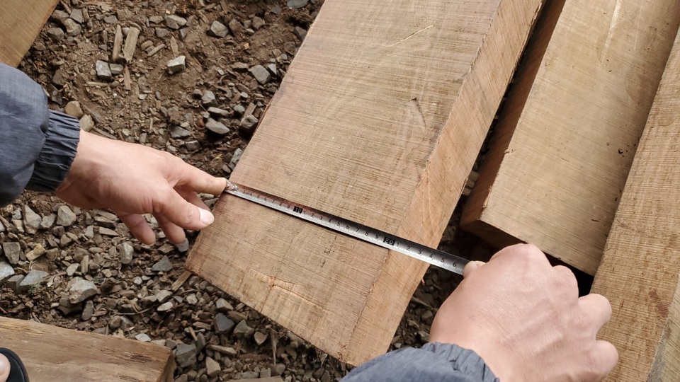 Ghé chợ củi khô xem người bán kiếm trăm triệu đồng mỗi năm - 9