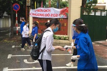 Áp lực thi lớp 10