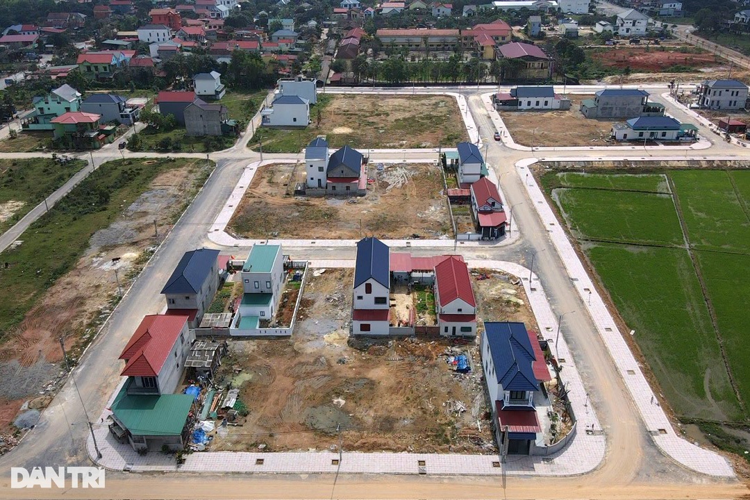 Nhường đất làm cao tốc để chuyển đến ở... biệt thự - 3
