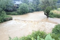 Suối dữ chia cắt, người dân thôn Bản Loòng trải lòng ước mơ có một cây cầu