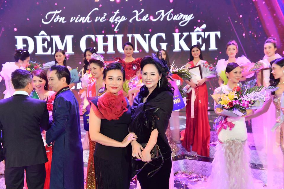 Bùi Thanh Hương hội ngộ NSND Bùi Minh Phương tại chung kết Cuộc thi “Người đẹp xứ Mường 2019” - 4 Bùi Thanh Hương hội ngộ NSND Bùi Minh Phương tại chung kết Cuộc thi “Người đẹp xứ Mường 2019” - 4