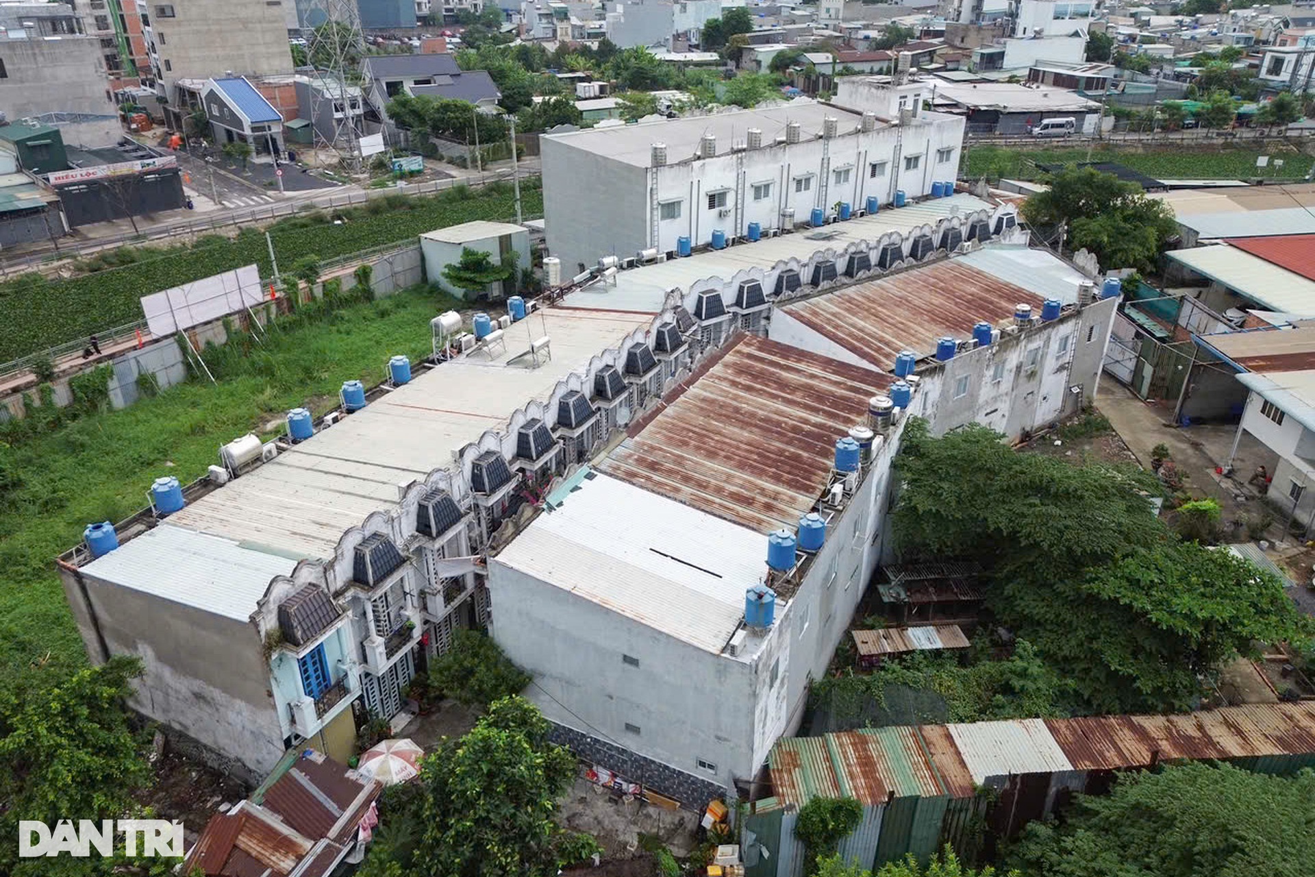 Hàng chục hộ dân ở TPHCM kêu cứu trước nguy cơ bị tháo dỡ nhà - 12 Hàng chục hộ dân ở TPHCM kêu cứu trước nguy cơ bị tháo dỡ nhà - 12