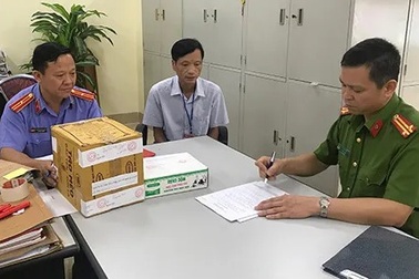 Mang mìn tự chế đến nhà dân rồi kích nổ vì không đòi được nợ