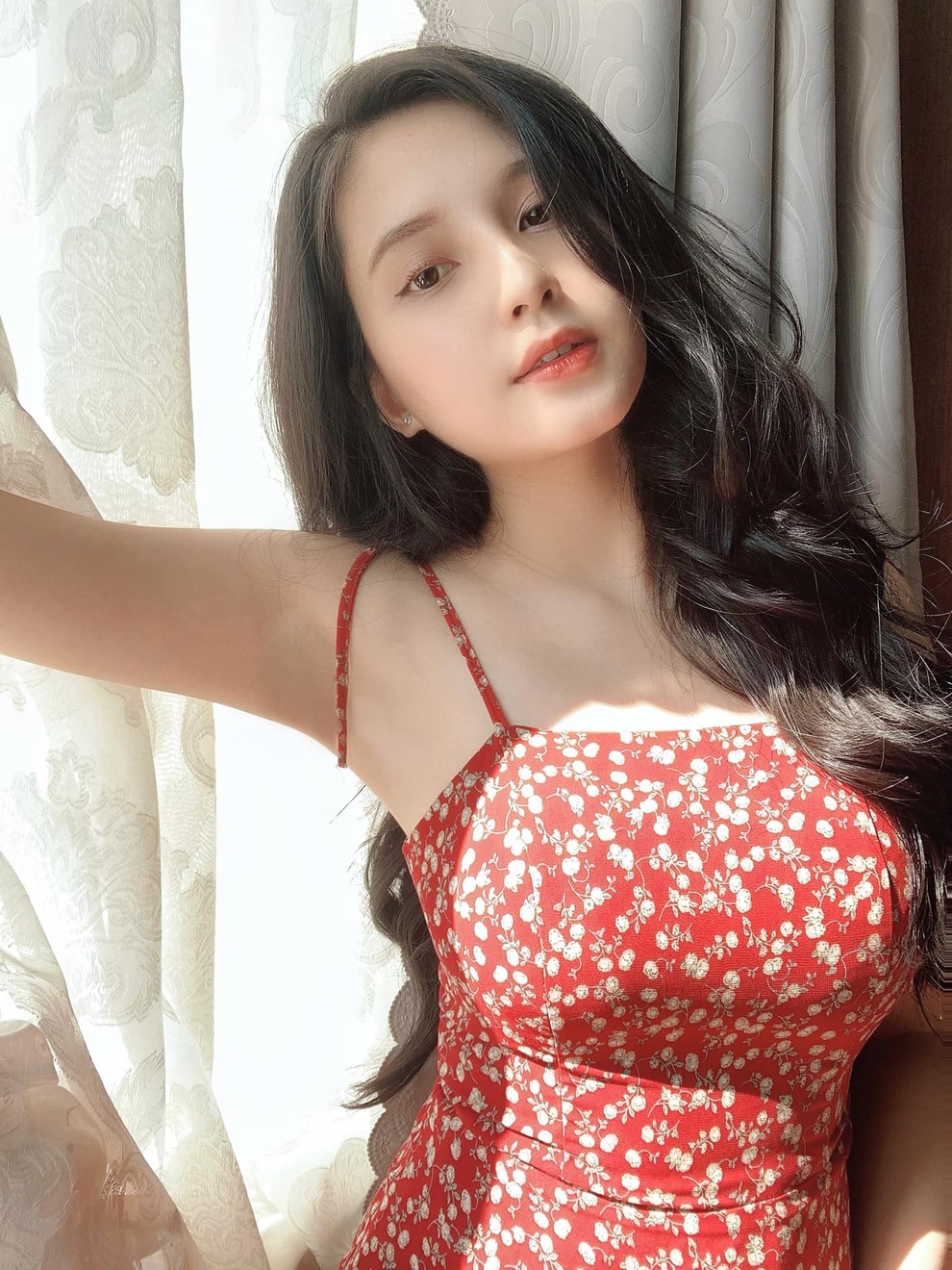 Chân dung Thiên An - hotgirl đóng vai chính trong 4 MV của Jack - 4