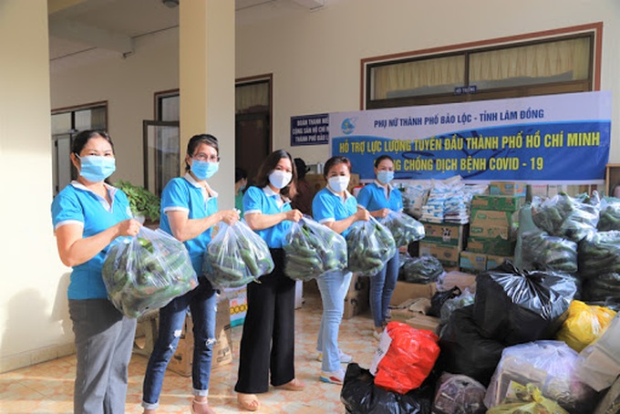 Công văn hỏa tốc đề nghị các Bộ, ngành tháo gỡ vướng mắc trong việc đưa hàng vào vùng dịch tại TP.HCM - Ảnh 1.