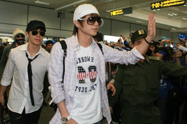 Fan Việt “phát cuồng” vì Super Junior tại Hà Nội