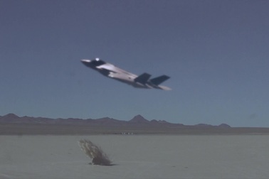 Khoảnh khắc tiêm kích F-35 Mỹ ném siêu bom "kẻ hủy diệt"