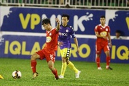 Bản quyền V-League rẻ như cho, VPF trăn trở