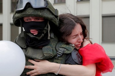 Ảnh nổi bật thế giới năm 2020