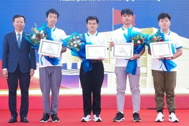 4 thủ khoa ĐH Bách khoa TPHCM chia sẻ cách đạt điểm "tuyệt đối"