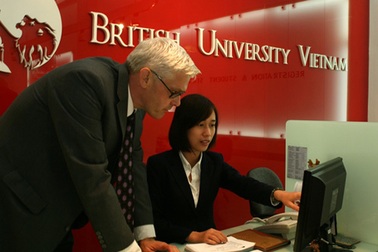 Tư vấn tuyển sinh ngành Tài chính-Ngân hàng do Đại học London cấp bằng