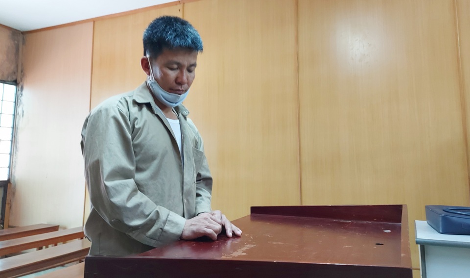 Cãi nhau lúc đánh bài, giết 2 đồng nghiệp - 2 Cãi nhau lúc đánh bài, giết 2 đồng nghiệp - 2