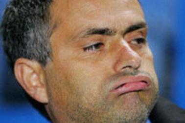 Jose Mourinho bị UEFA "ghét cay ghét đắng"?