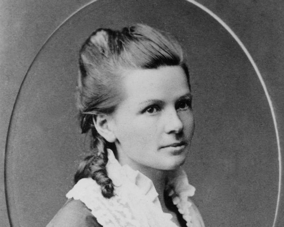 Giấu chồng đi thử xe, người phụ nữ đã làm thay đổi lịch sử ô tô thế giới - 1