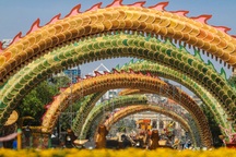 Lộ diện linh vật rồng khổng lồ dài 100m trên đường hoa Nguyễn Huệ