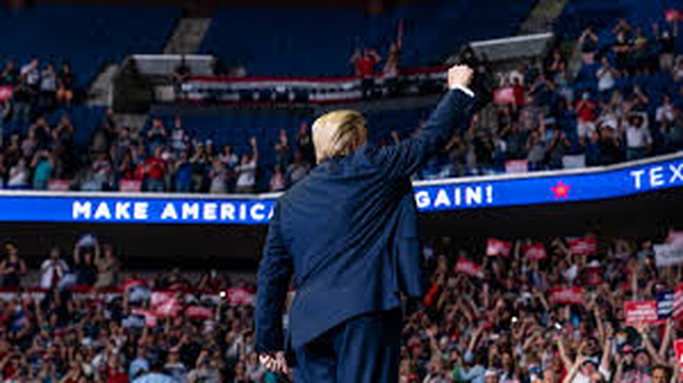 Người hâm mộ K-pop và dân TikTok phá đám sự kiện tranh cử của ông Trump - 1 Người hâm mộ K-pop và dân TikTok phá đám sự kiện tranh cử của ông Trump - 1